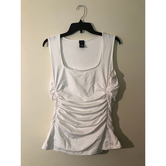 Rafaella Tops - YEAR END CLEAR OUT - Short sleeve top.